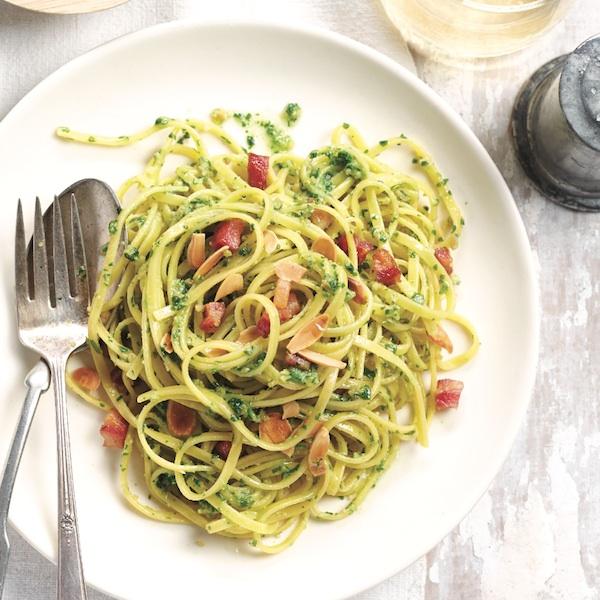 Linguine With Arugula Pecan Pesto